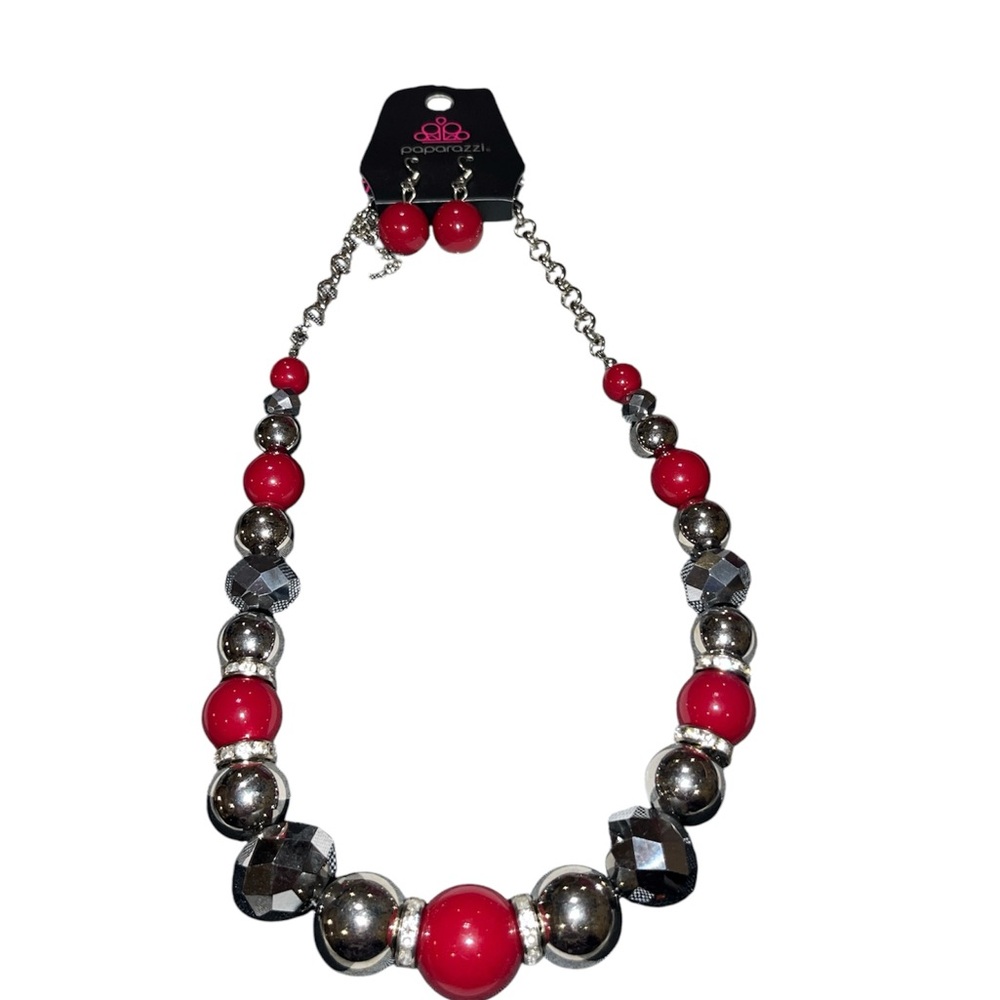 💖 paparazzi Short Red and Silver Necklace and Earrings Set